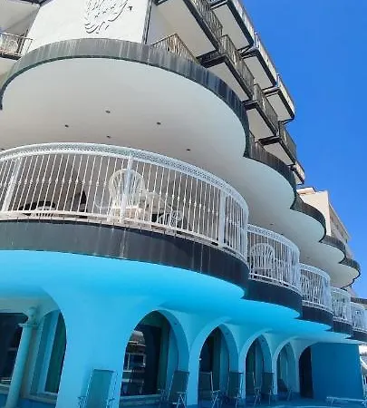 Negresco Alojamento de Acomodação e Pequeno-almoço Milano Marittima