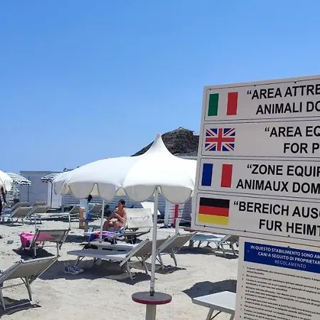 Alojamento de Acomodação e Pequeno-almoço Negresco Milano Marittima