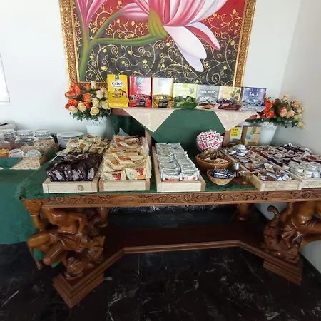 Negresco Alojamento de Acomodação e Pequeno-almoço Milano Marittima