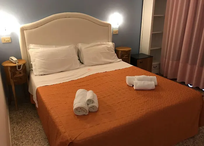 Oda ve Kahvaltı Negresco Milano Marittima